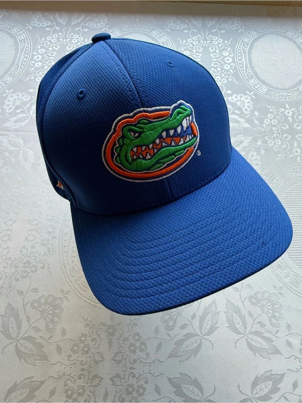 Top of the World Blue Flexfit Hat Cap Florida Gators Embroidered Logo OSFM (M/L)